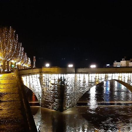 فيلا Maison Avec Patio Dans Le Centre Historique Terrasson المظهر الخارجي الصورة