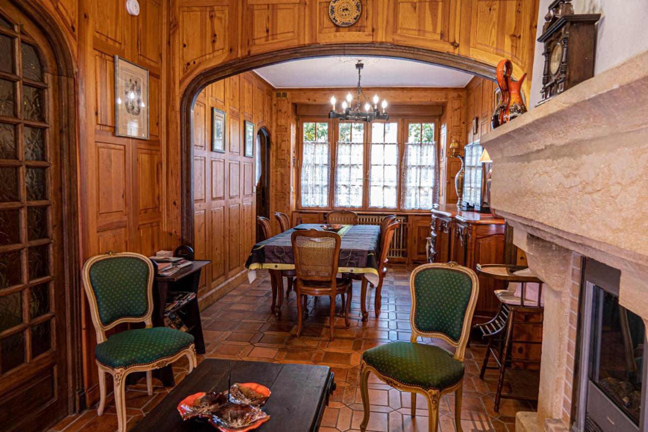 فيلا Maison Avec Patio Dans Le Centre Historique Terrasson المظهر الخارجي الصورة
